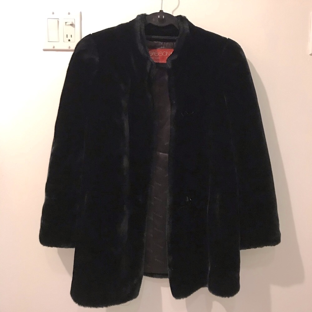 Vintage ILGWU Sasson faux fur black coat Size 10 glam fancy dressy, made in USA